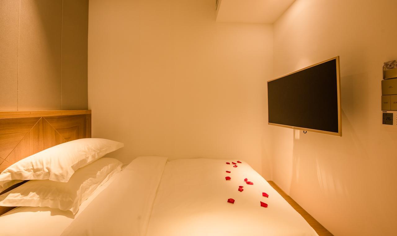 Borrman Hotel Guangzhou Tianhe Sports Center 外观 照片